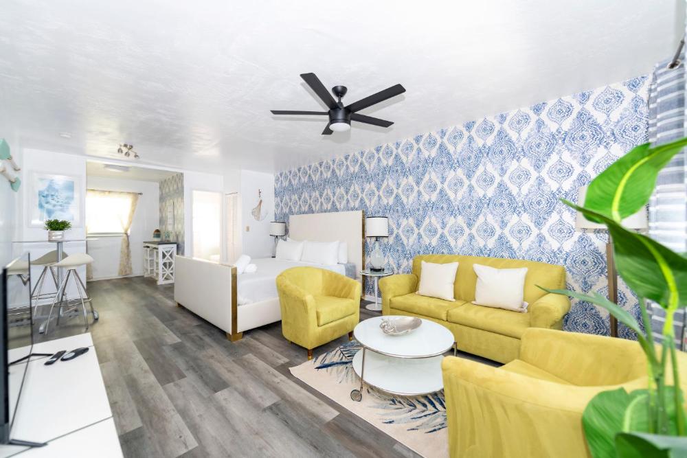 Deluxe King Studio interior